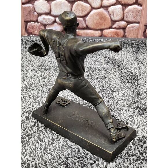 John Smoltz Atlanta Braves 29 Coca-Cola Pitching Statue - Picture 4 of 6